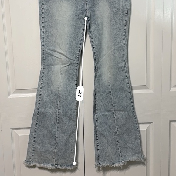 Keep Up Flare Acid Wash - Picture 10 of 11